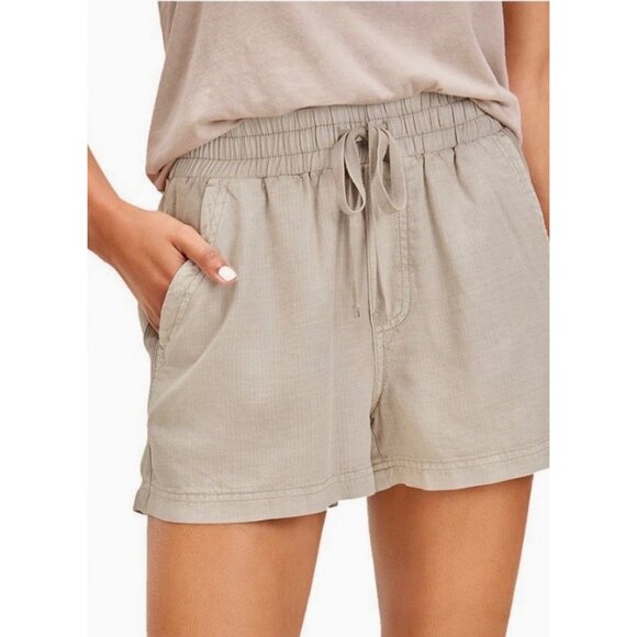 Splendid Campsite Linen Blend Butter Soft Side Pockets 2-tone Drawstring Shorts - Picture 4 of 11
